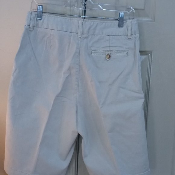 Coldwater Creek walking shorts - Picture 2 of 4